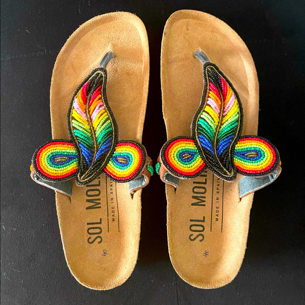 Beaded African slippers.US size 8 and Tan in Colour